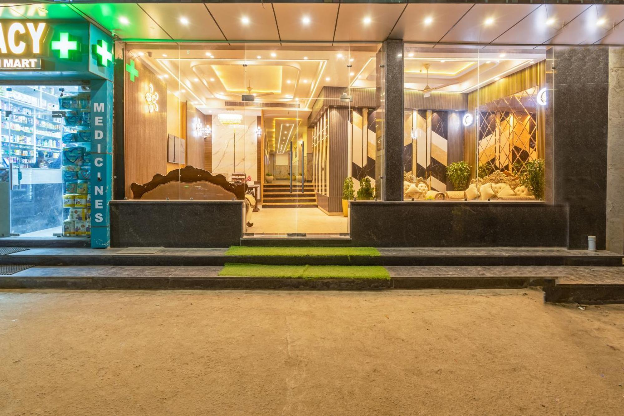 Westin Residency Igi Airport Delhi Hotel
