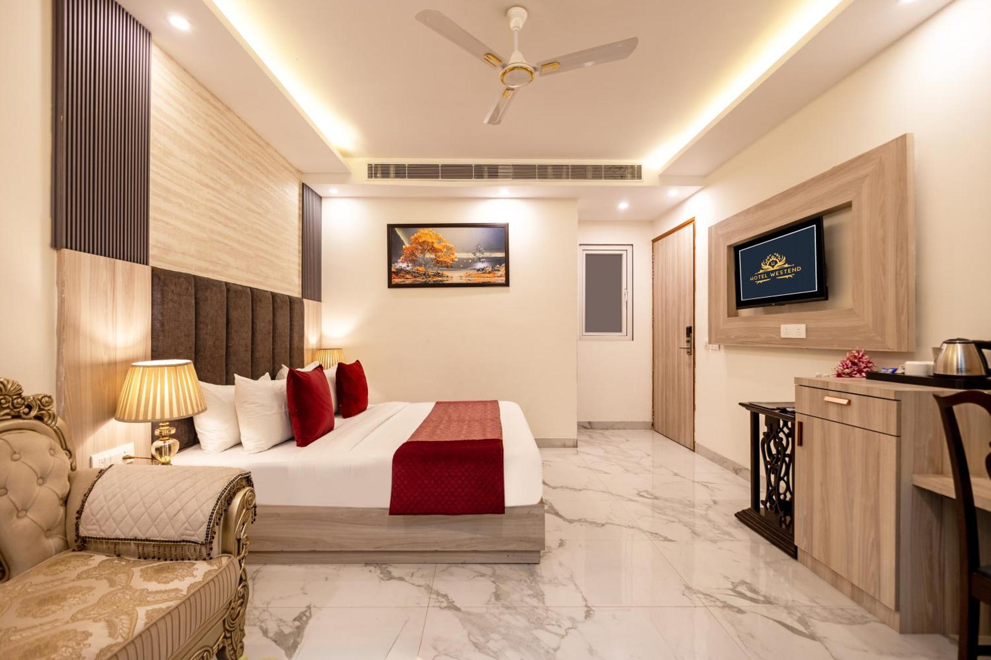 Westin Residency Igi Airport Delhi Hotel 4*